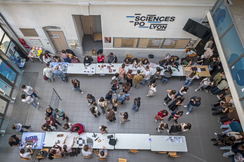 Vue d'en haut du hall pendant les welcome day